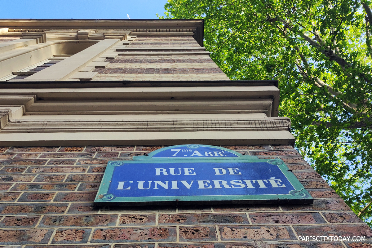 Rue de L'universite, 7th arrondissement, Paris