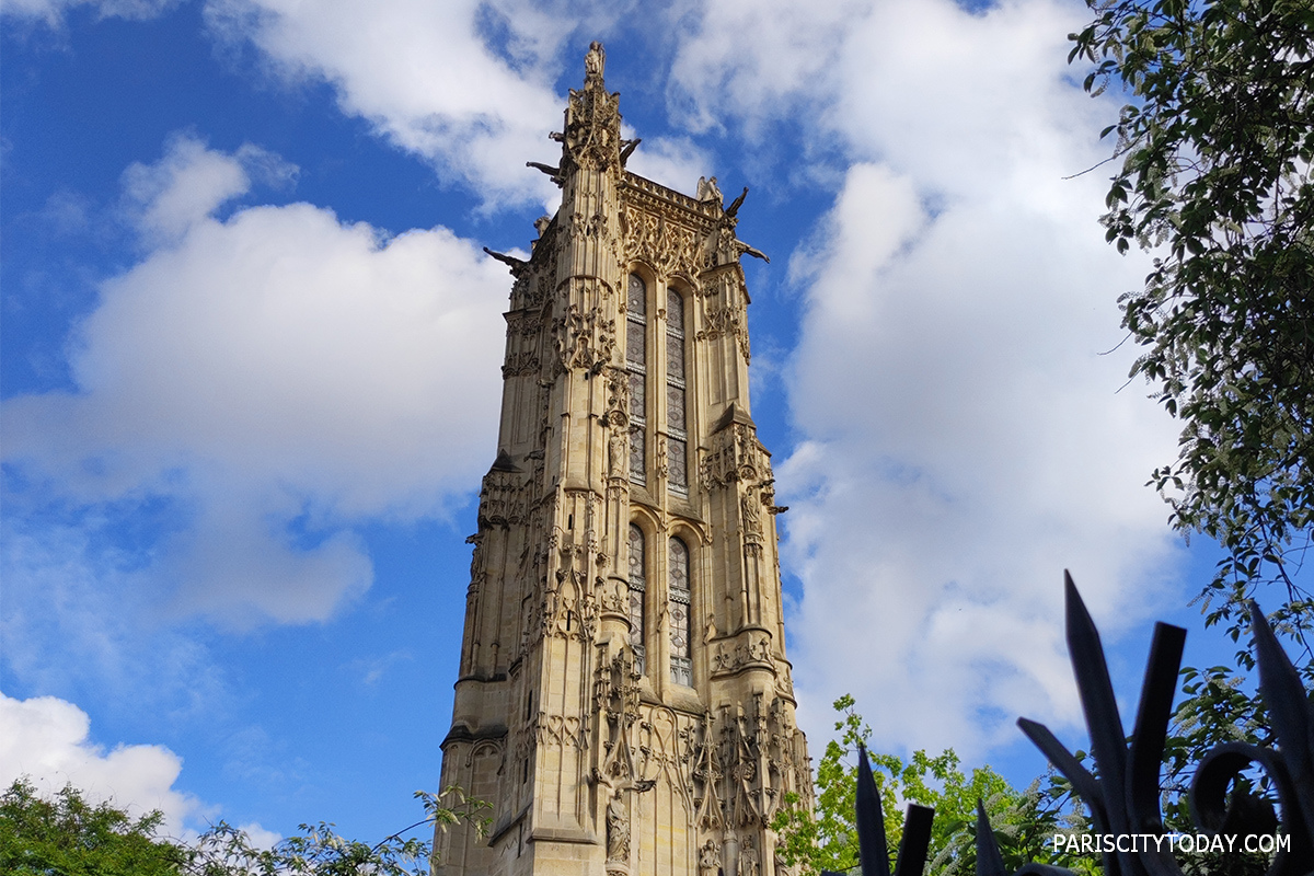 Rue de Rivoli - Saint Jacques Tower