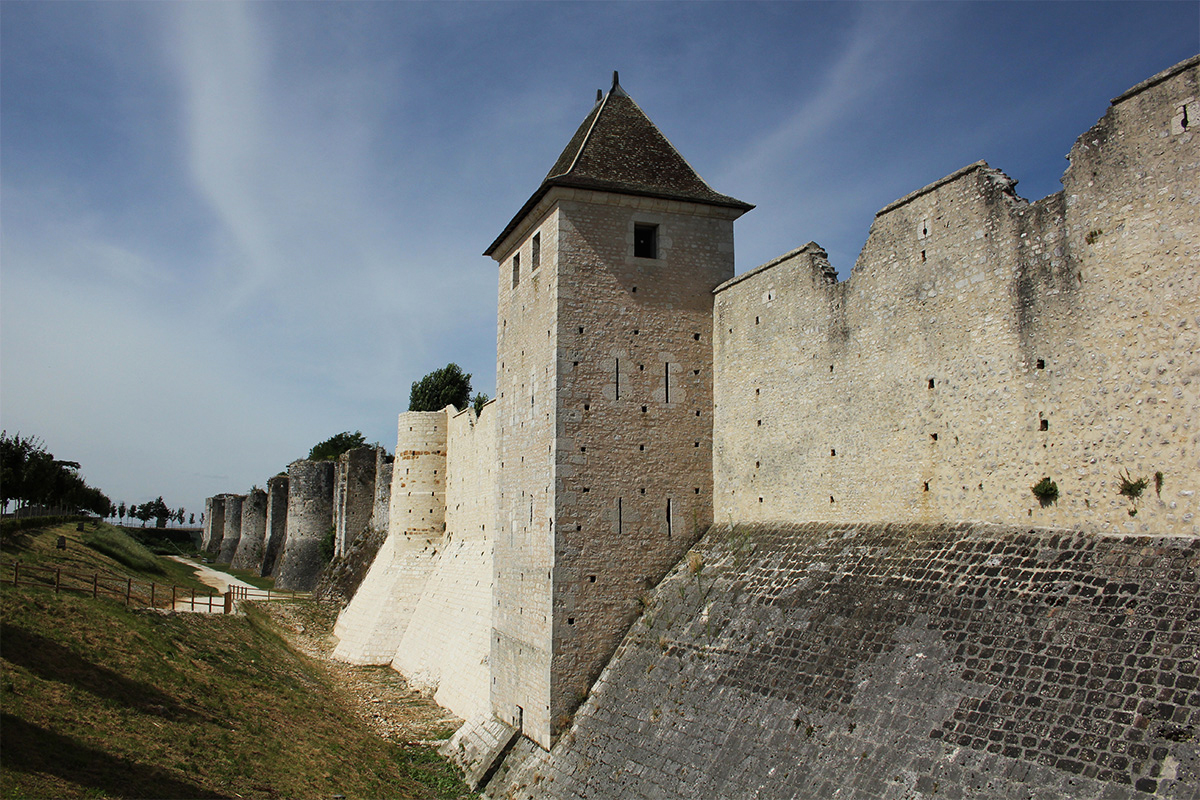 From Paris Day Trip to Provins